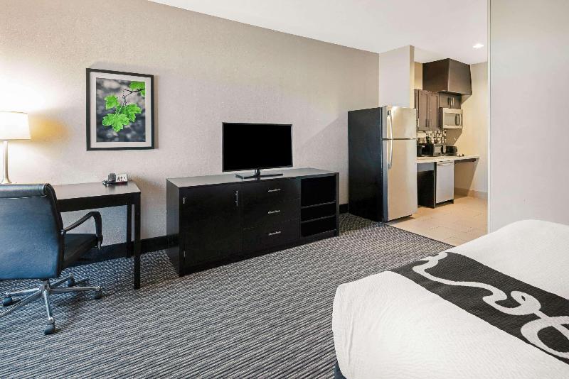 اتاق استاندارد, Avenida