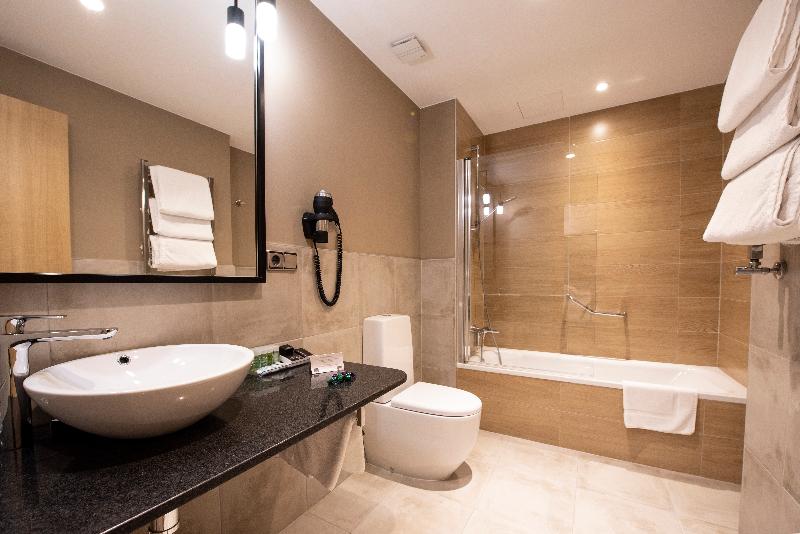 اتاق استاندارد, Avenida