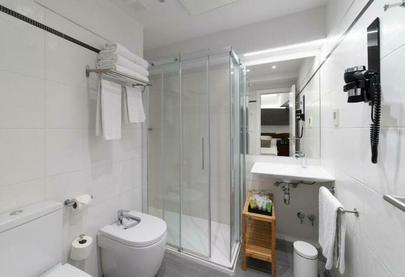 スタンダードルーム, Avenida