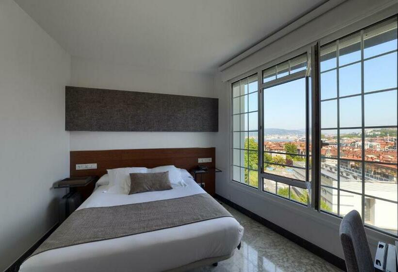 スタンダードルーム, Avenida