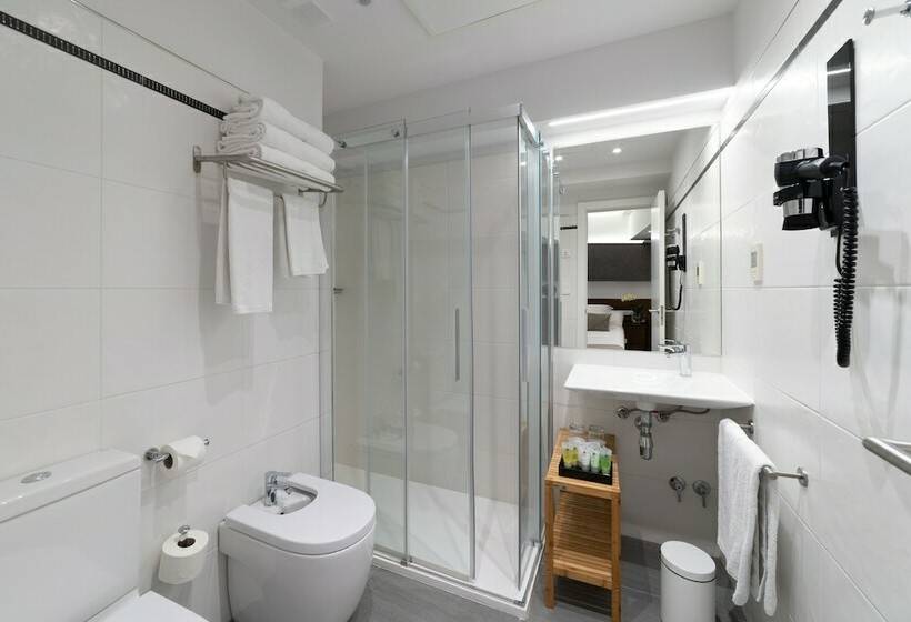 スタンダードルーム, Avenida