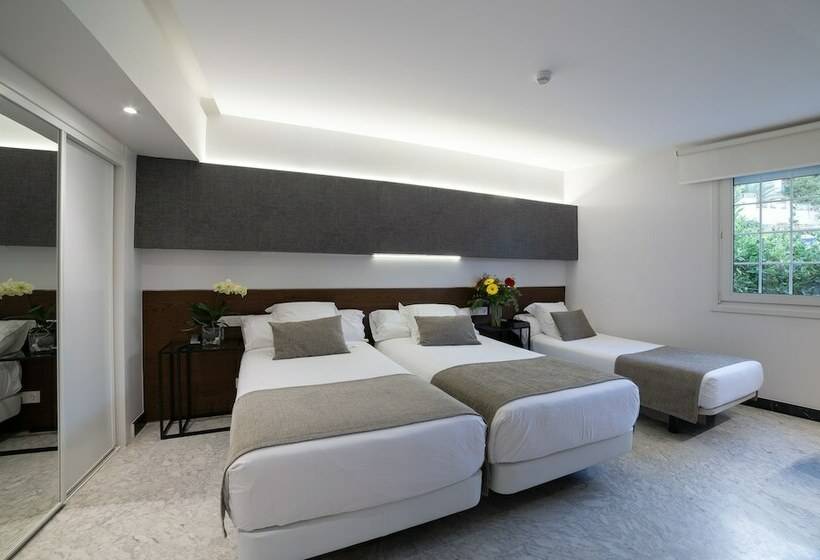 スタンダードトリプルルーム, Avenida