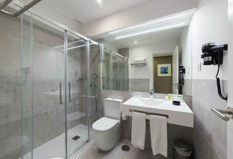 シティビューのスーペリアルーム, Avenida