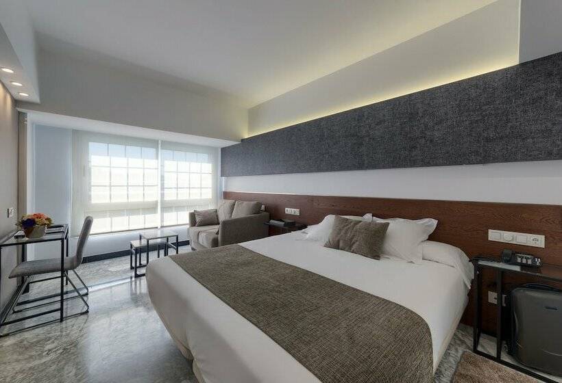 シティビューのスーペリアルーム, Avenida