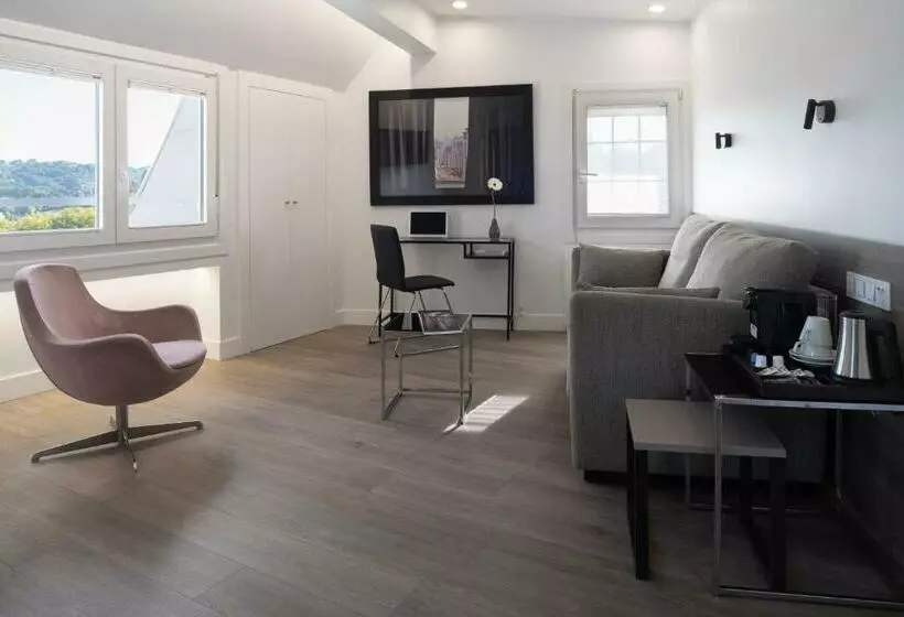 Premium Zimmer für 4 Personen, Avenida