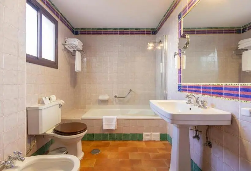 اتاق خانوادگی, Bluesea El Cortijo