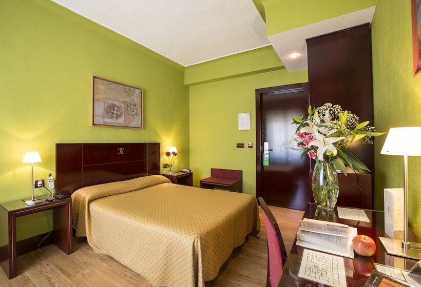 Chambre Standard, Carlos V