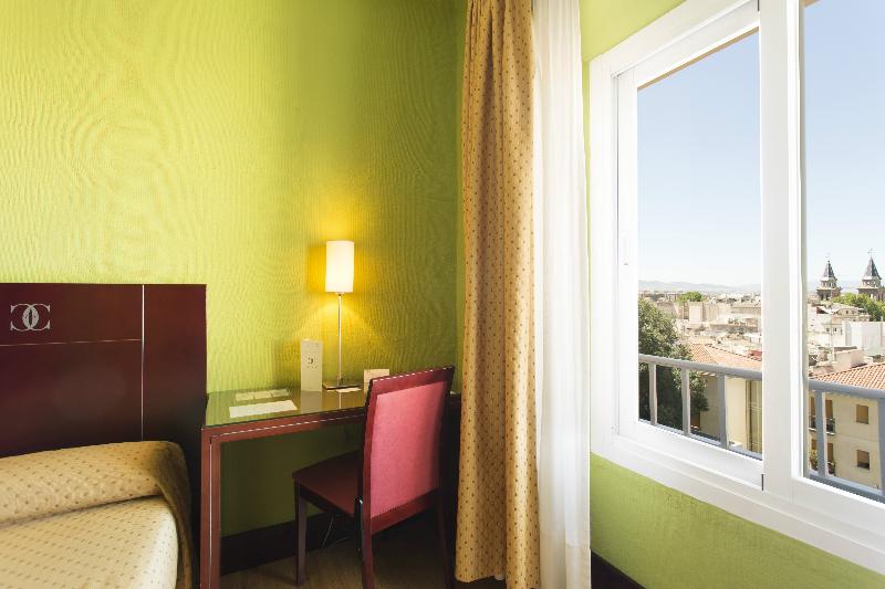 Chambre Standard Individuelle, Carlos V