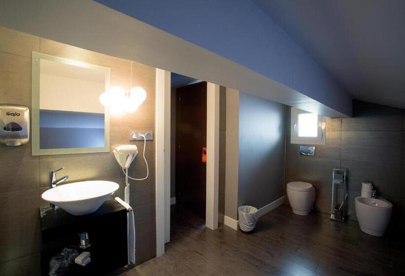 חדר סטנדרט, Castillo