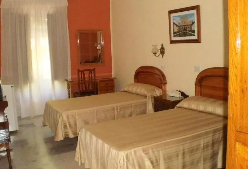 Quarto Estandar Individual, Central