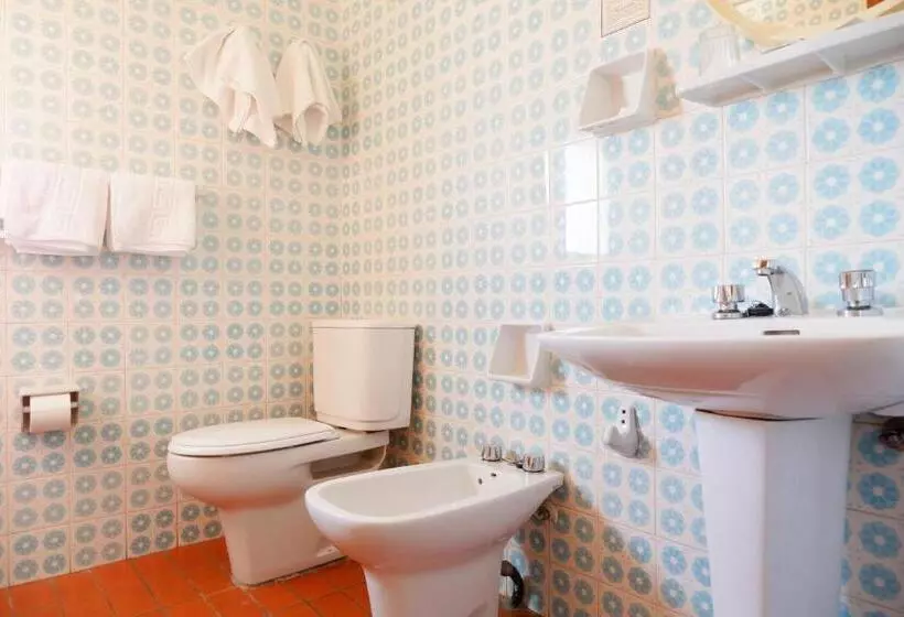 Quarto Estandar com Sacada, Central