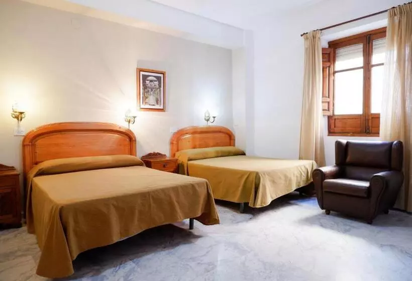 Quarto Quádruplo Estandar, Central