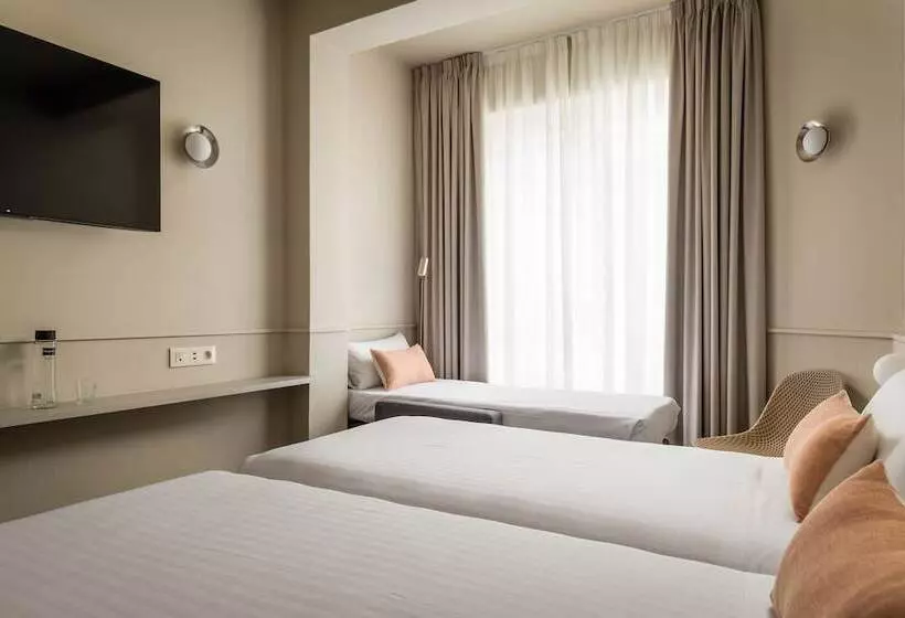 اتاق استاندارد سه نفره, Bypillow The Bloom