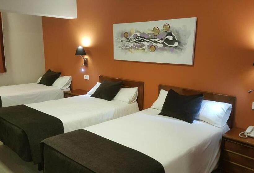 חדר סטנדרט לשלושה, El Haya