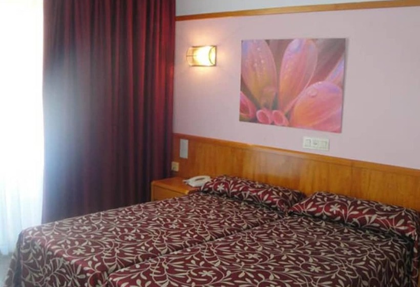 스탠다드 트리플 룸, Esplendid