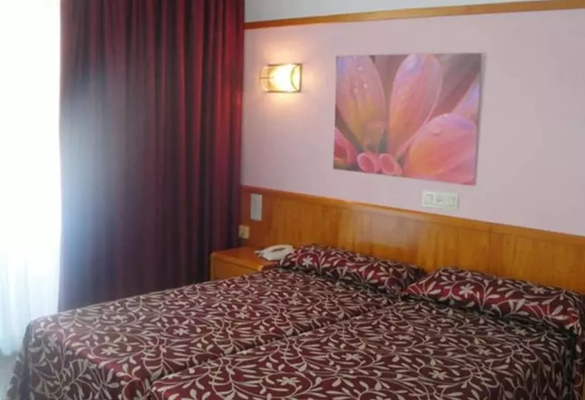Quarto Triplo Standart, Esplendid