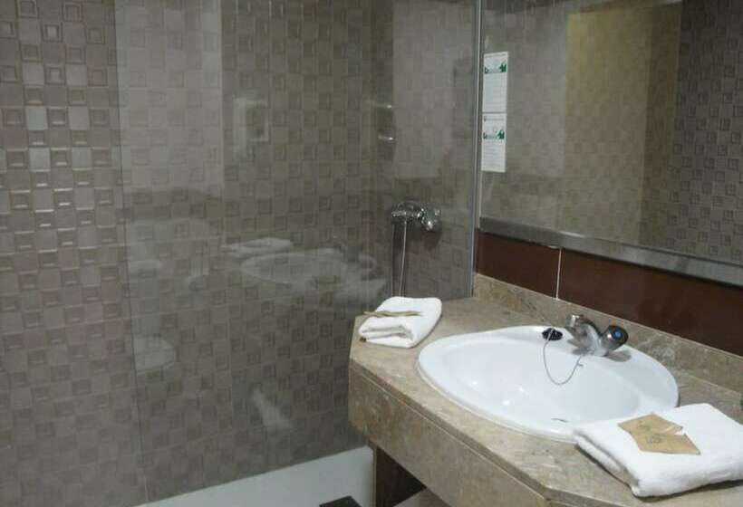 스탠다드 트리플 룸, Esplendid