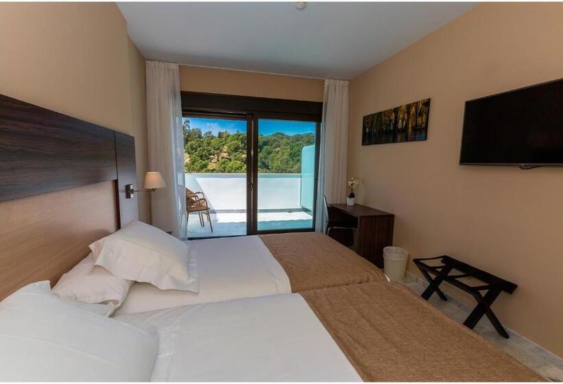 Premium room with terrace, Finca Los Abetos