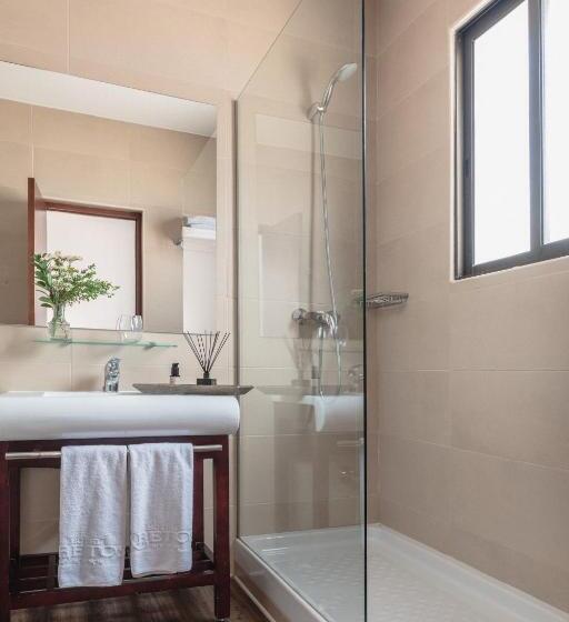 اتاق اکونومی, Finca Los Abetos