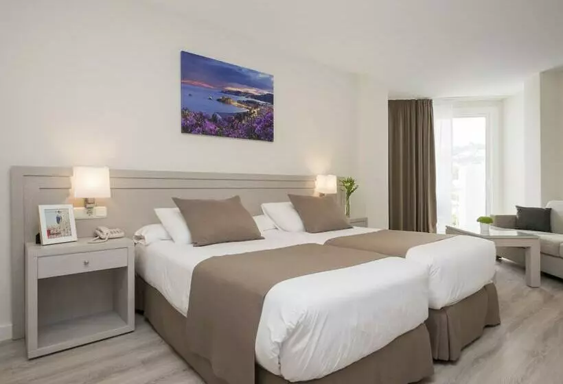 Habitación Triple Superior, Helios Costa Tropical
