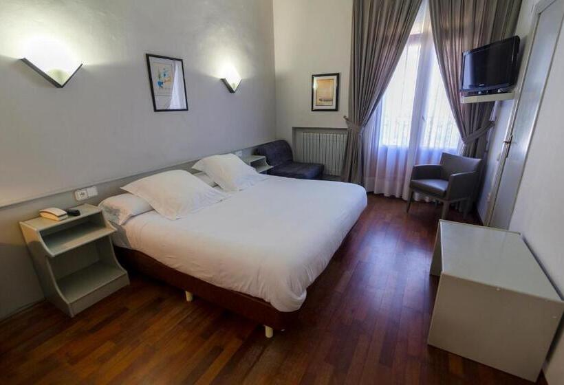 اتاق استاندارد یک نفره, Hospedium Hotel Lleida