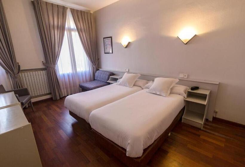 اتاق استاندارد یک نفره, Hospedium Hotel Lleida