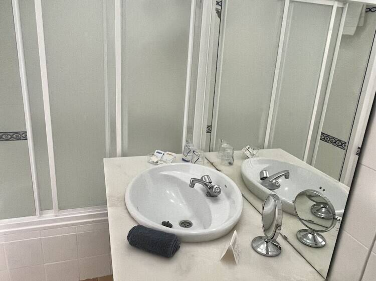 اتاق استاندارد با چشمانداز باغ, La Pena