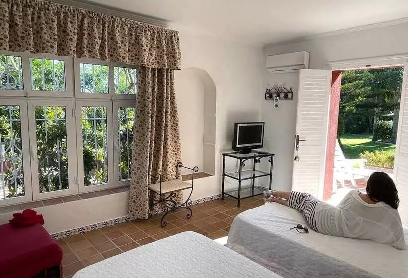 Habitació Estàndard Vista Jardí, La Pena