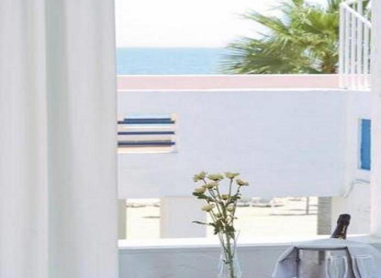 חדר סטנדרט לשלושה עם נוף צדדי לים, Marlin Antilla Playa