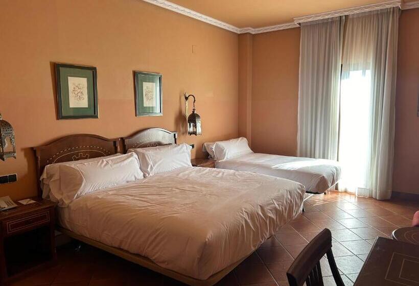 スタンダードトリプルルーム, Moon Dreams El Cortijo