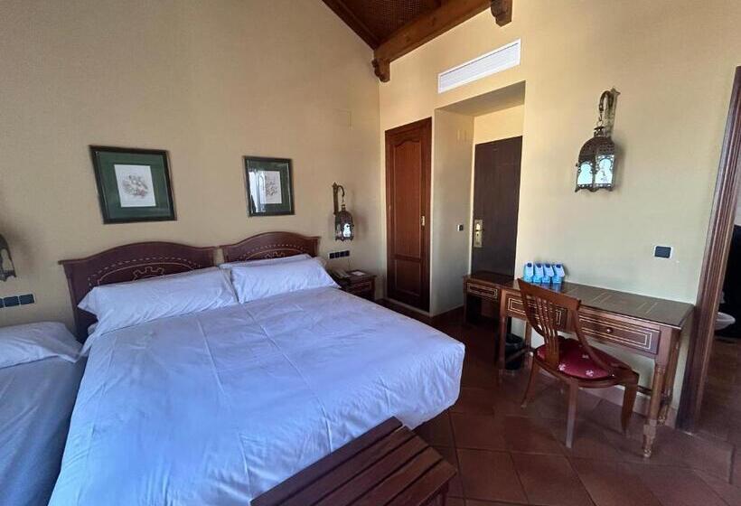 クラシックルーム, Moon Dreams El Cortijo