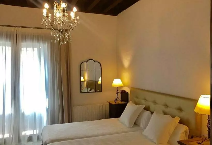 スタンダードルーム, Palacio De Santa Ines