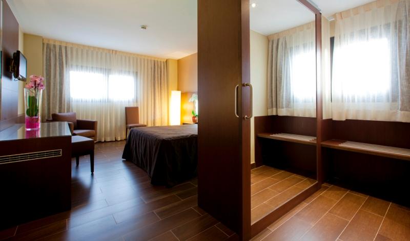 디럭스 룸, Eurostars Hotel Real