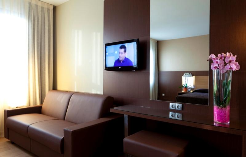 Номер Deluxe, Eurostars Hotel Real