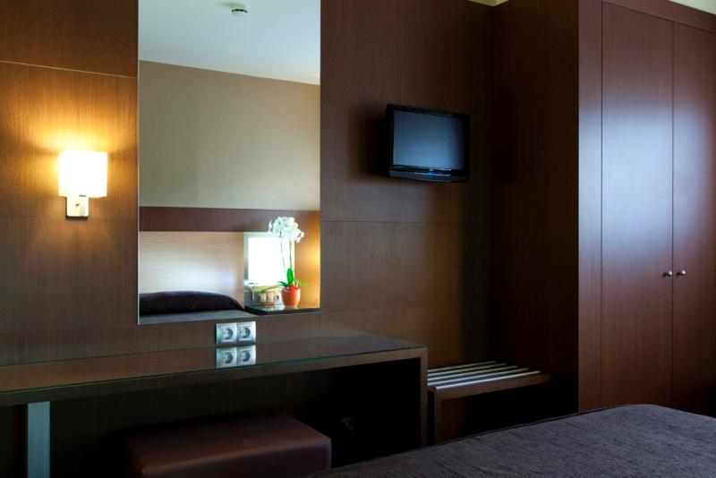 Номер Deluxe, Eurostars Hotel Real