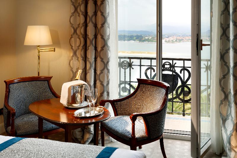 Номер Superior Вид на Море, Eurostars Hotel Real