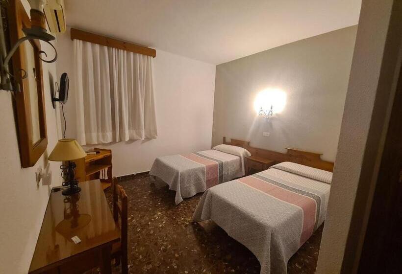 스탠다드 룸, Restaurante El Lago