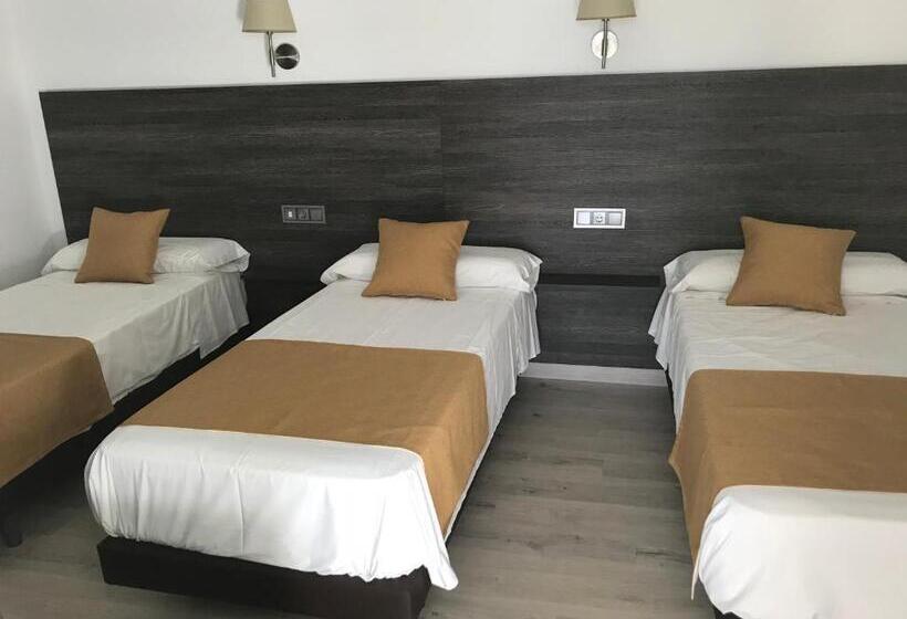 标准三人间, Restaurante Santa Cruz