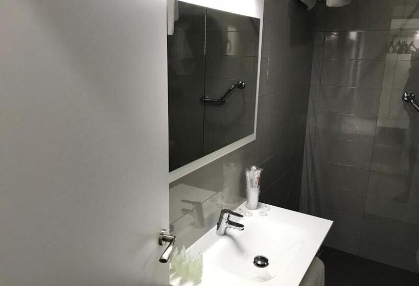 家庭间, Restaurante Santa Cruz