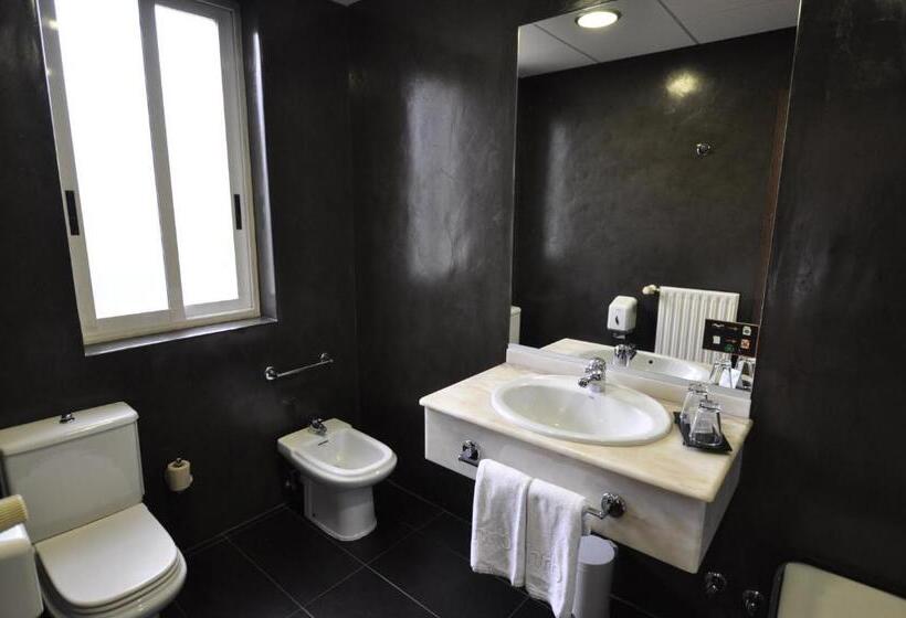 غرفة تنفيذية, Rio Bidasoa