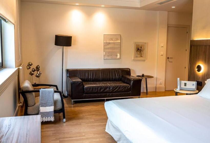 جناح جونيور, Rio Bidasoa