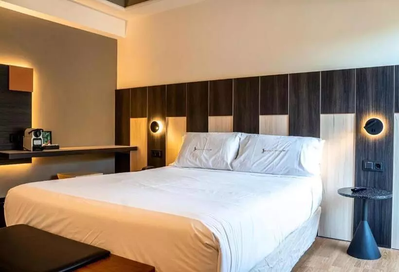 Superior Room with Terrace, Rio Bidasoa