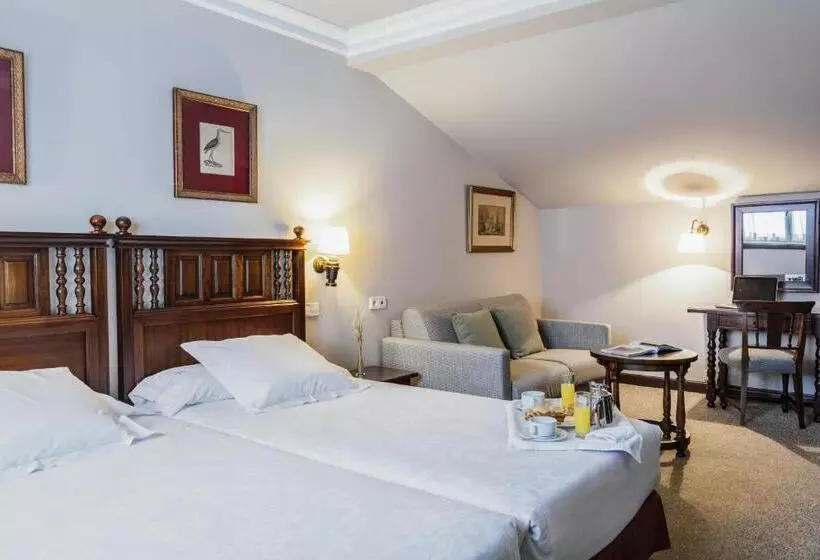 Basic-huone, Parador De Ferrol