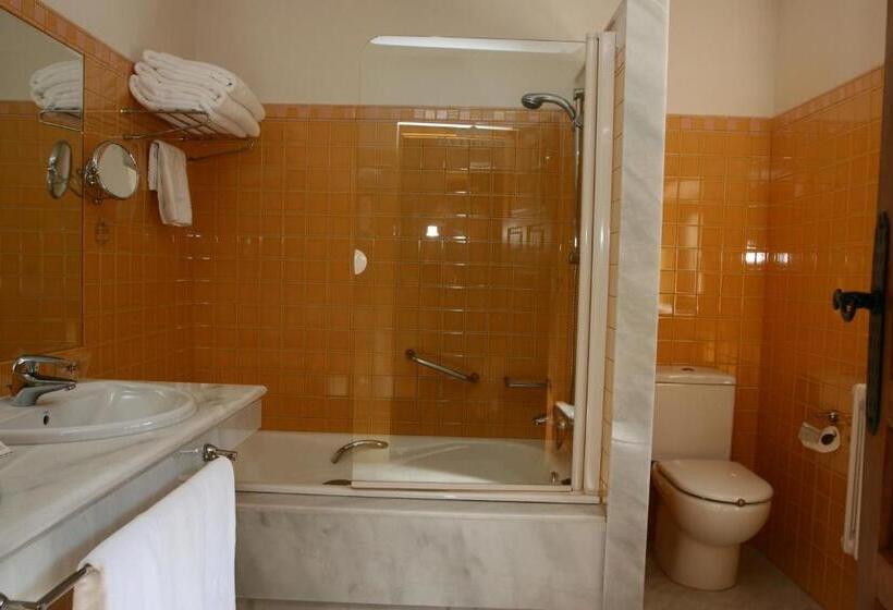 غرفة قياسية, Parador De Fuente De