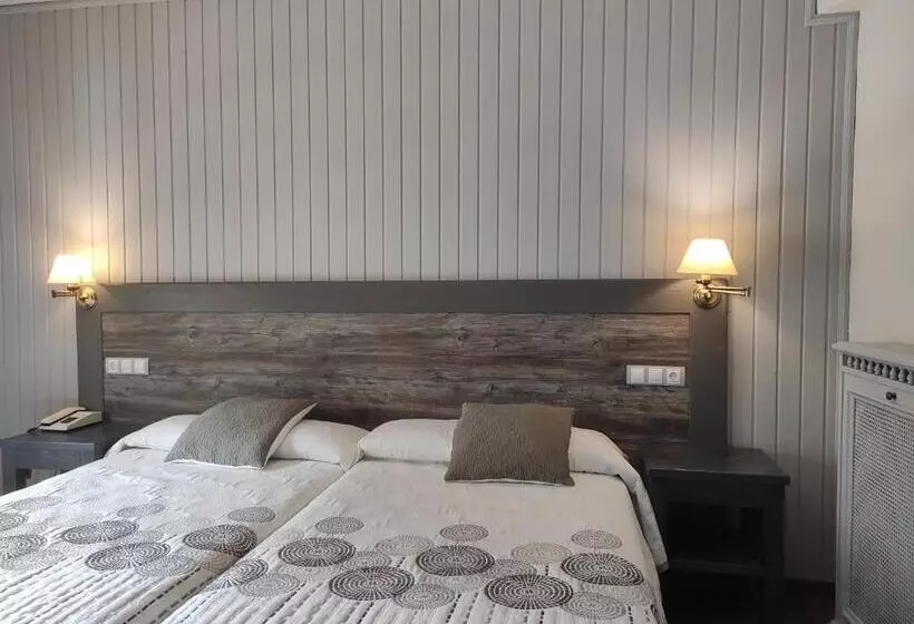 اتاق استاندارد با بالکن, Snö Hotel Bielsa