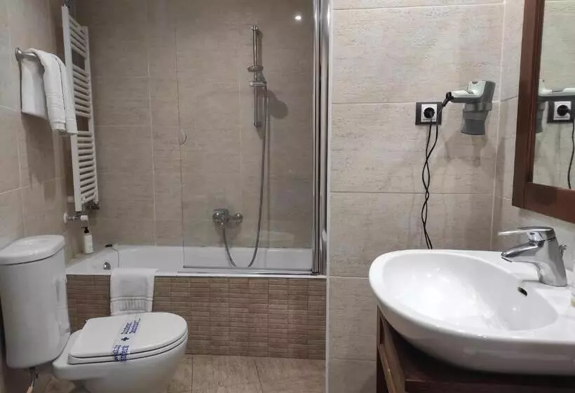 اتاق سوپریور سه تخته, Snö Hotel Bielsa