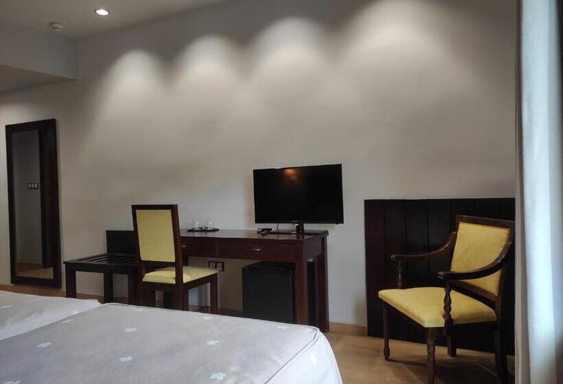 חדר סופריור יחיד, Snö Hotel Bielsa