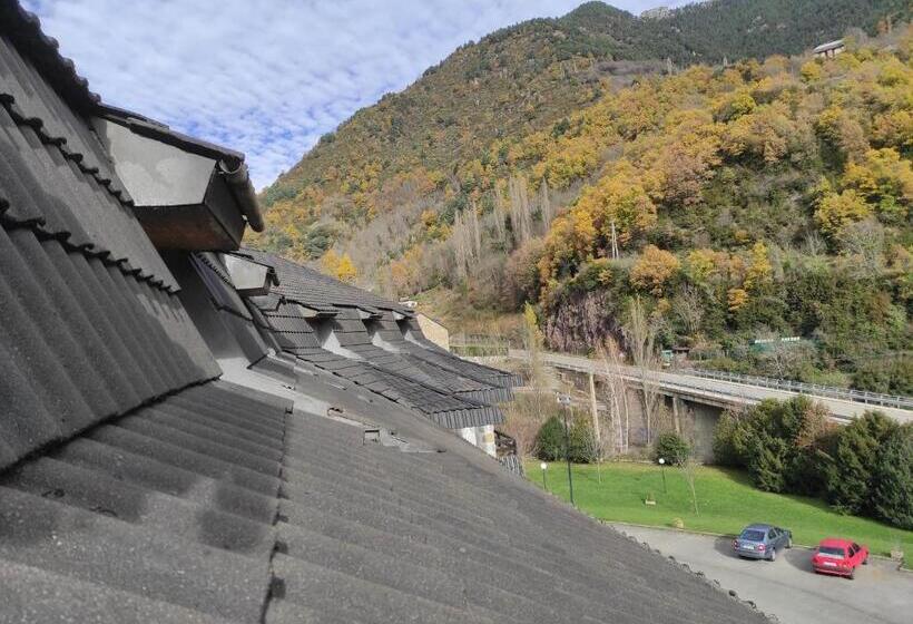 חדר אקונומי יחיד, Snö Hotel Bielsa