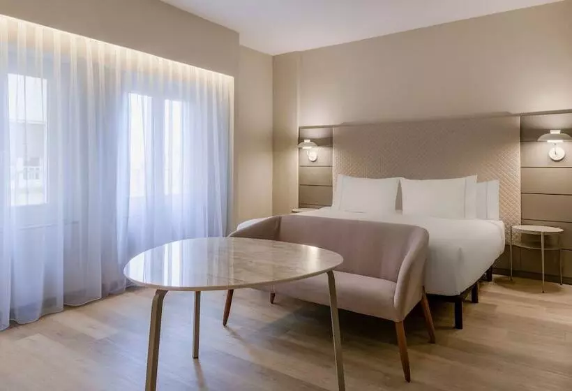 اتاق استاندارد با تخت بزرگ, Ac Hotel Carlton Madrid By Marriott