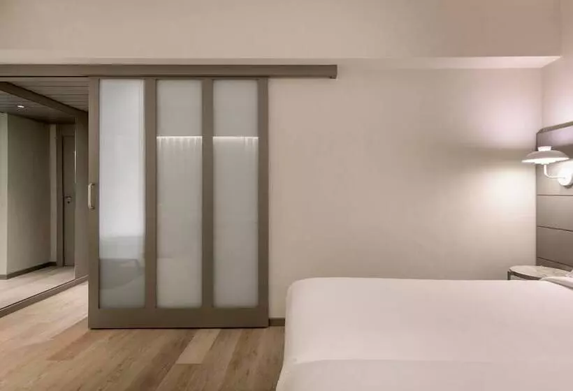 اتاق استاندارد با تخت بزرگ, Ac Hotel Carlton Madrid By Marriott